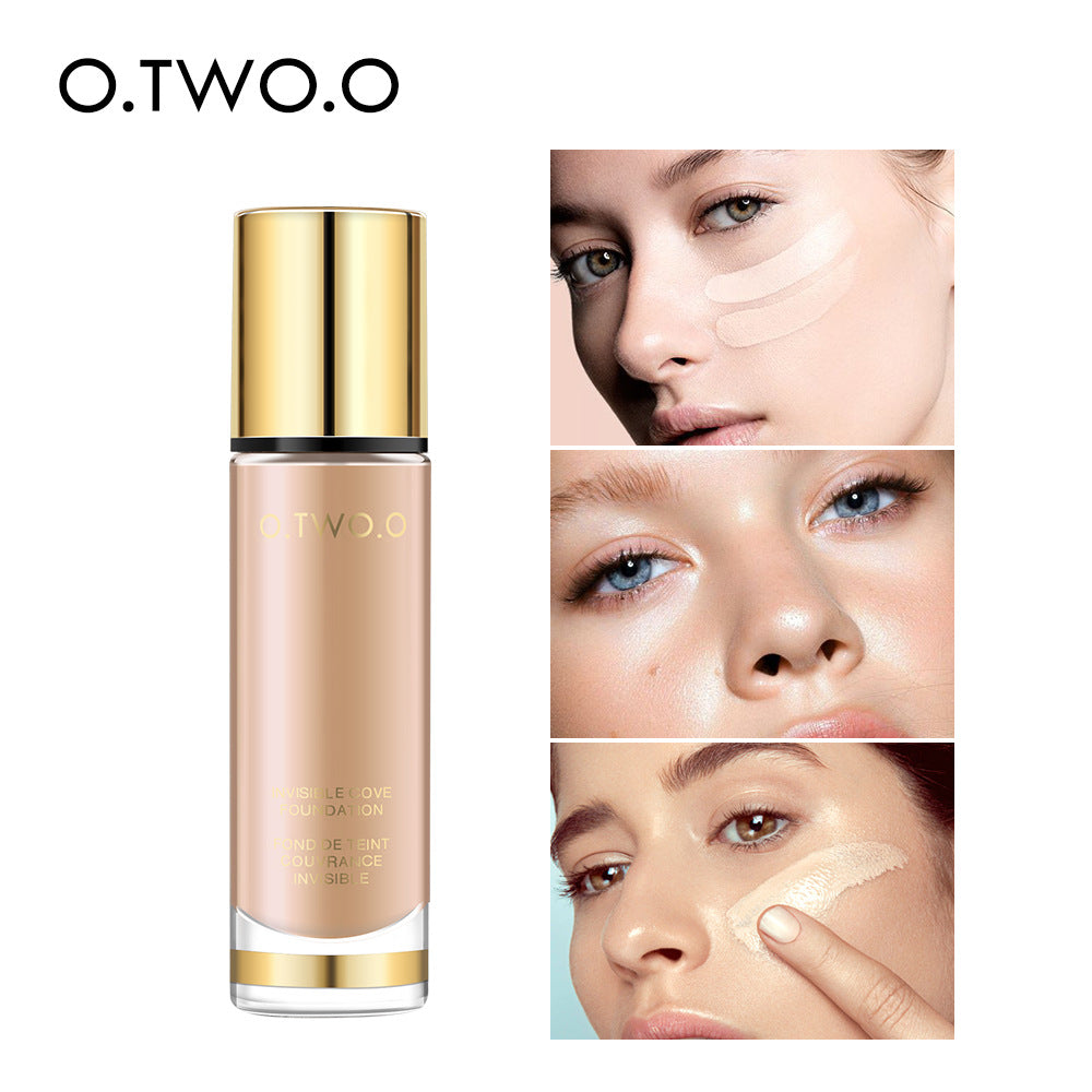O.TWO.O Golden Natural Long-Wear Foundation