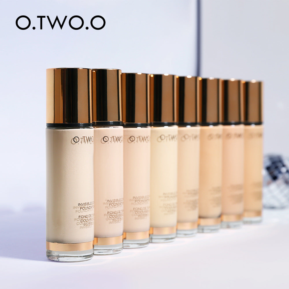O.TWO.O Golden Natural Long-Wear Foundation
