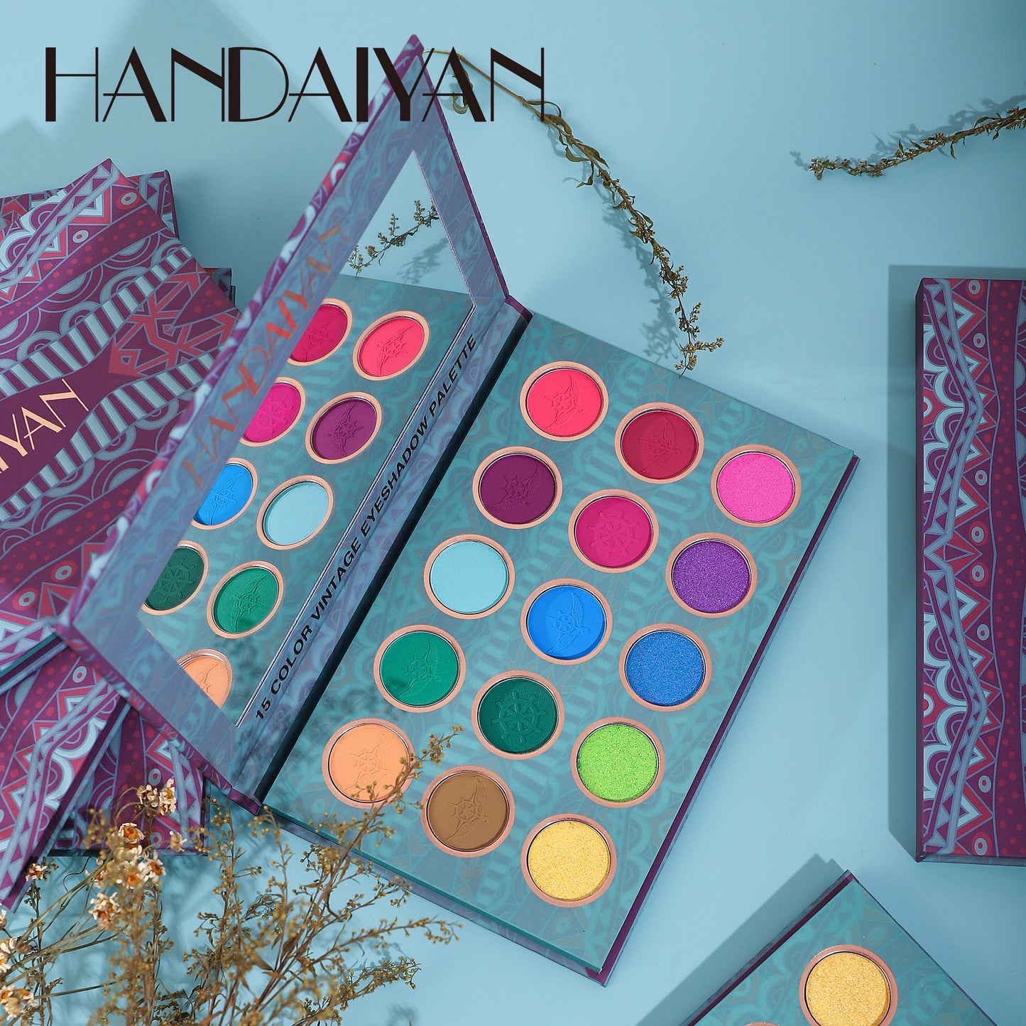 HANDAIYAN 15-Color Eyeshadow Palette with Mirror