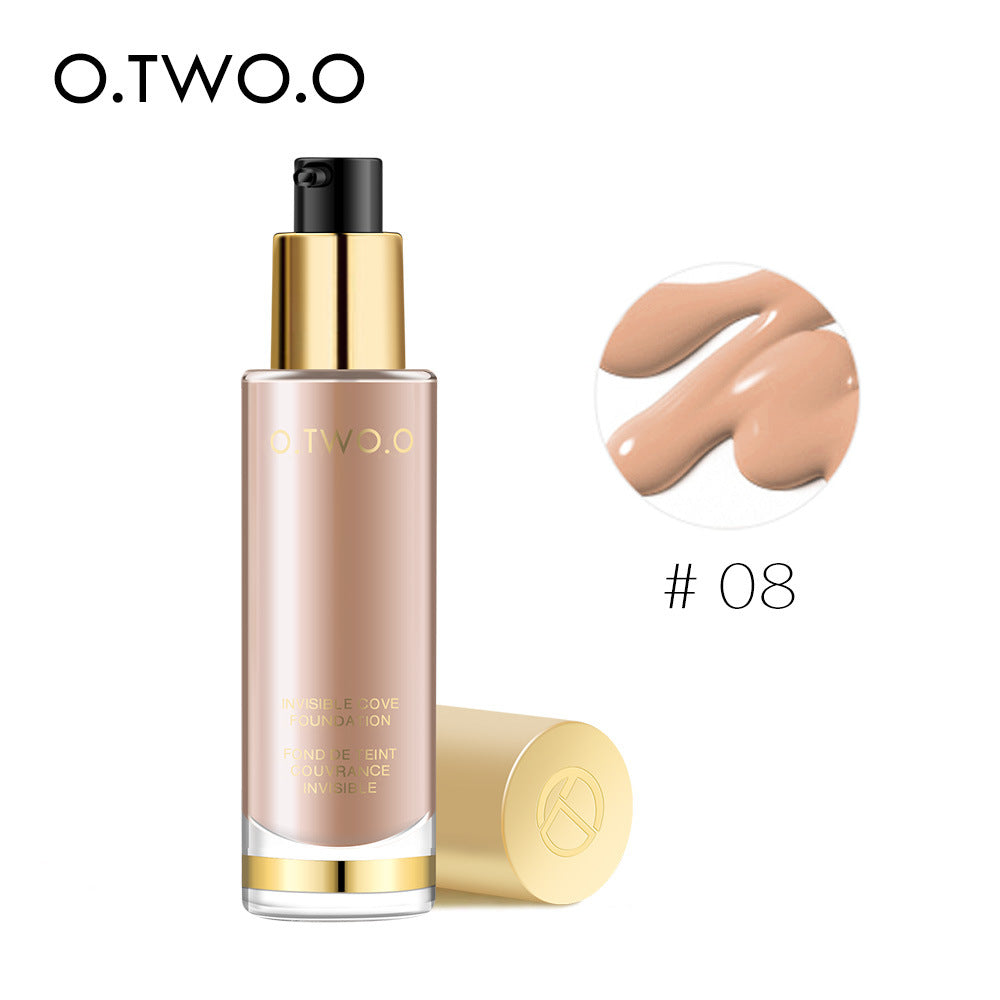 O.TWO.O Golden Natural Long-Wear Foundation