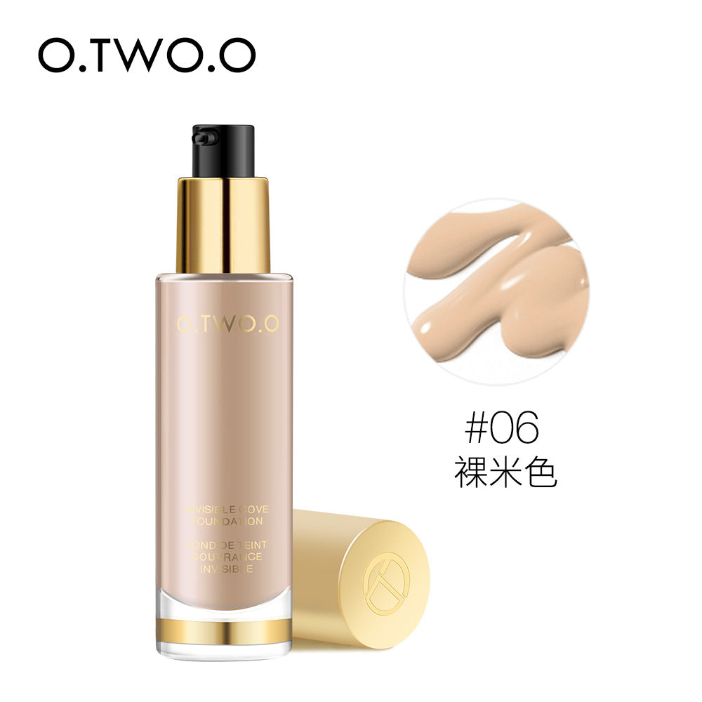 O.TWO.O Golden Natural Long-Wear Foundation