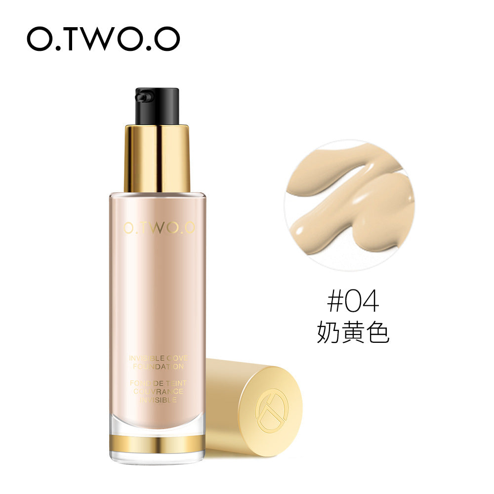 O.TWO.O Golden Natural Long-Wear Foundation