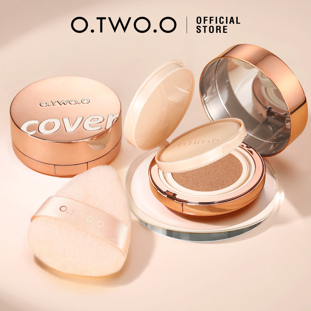 O.TWO.O Long-Lasting Soft-Focus Cushion Foundation