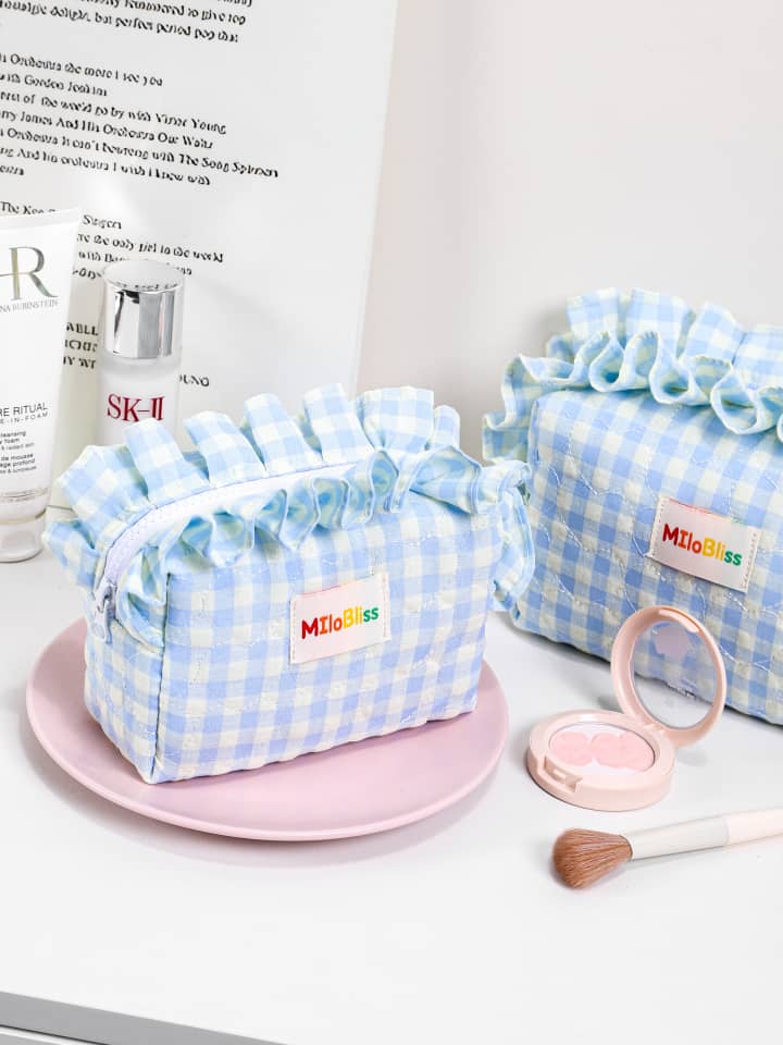 Ruffled Cosmetic Bag – Sweet & Minimalist Style