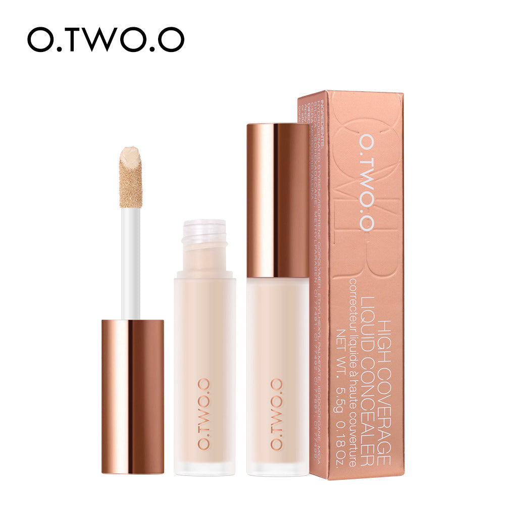 O.TWO.O Lightweight Tinted Concealer