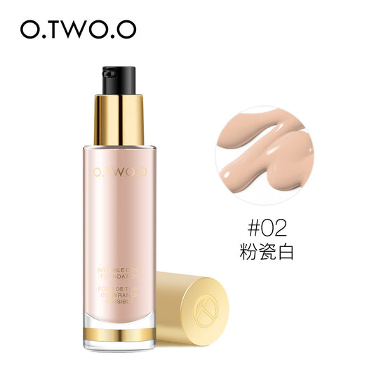 O.TWO.O Golden Natural Long-Wear Foundation