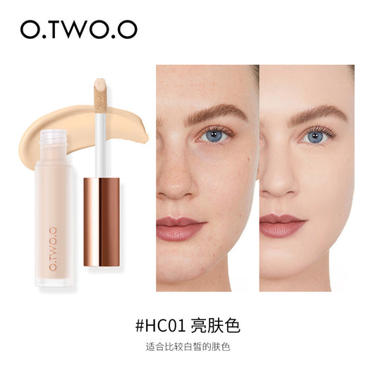 O.TWO.O Lightweight Tinted Concealer